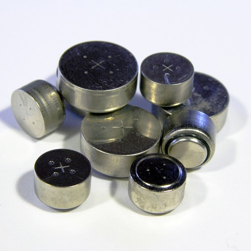 Hearing aid batteries - zinc air